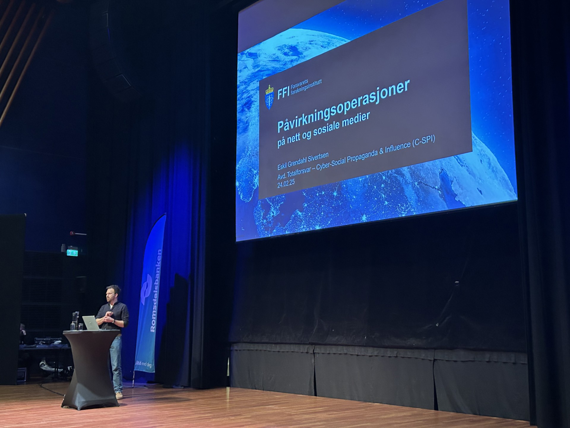 Tidsaktuelt om Påvirkningsoperasjoner på nett